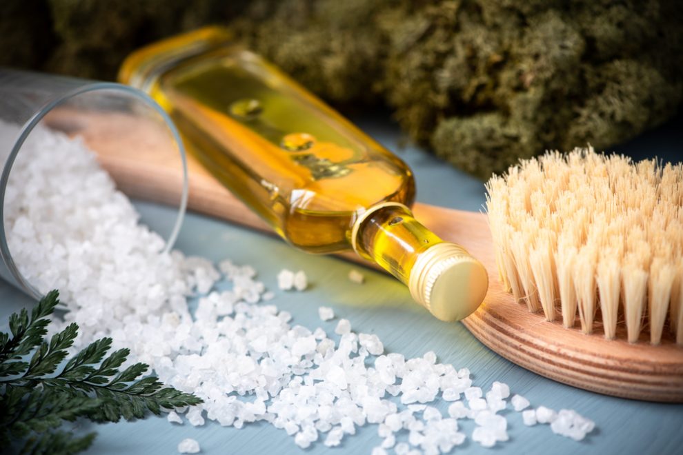 Salzpeeling selber machen So gelingt es in wenigen Schritten
