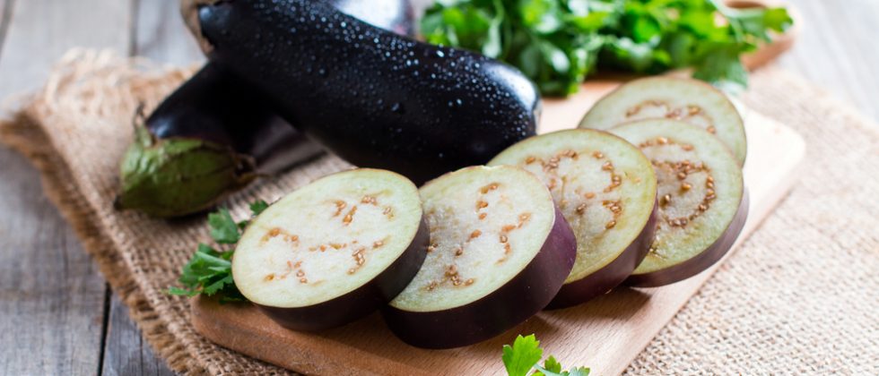 Aubergine innen braun