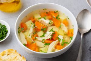 frische hühnersuppe